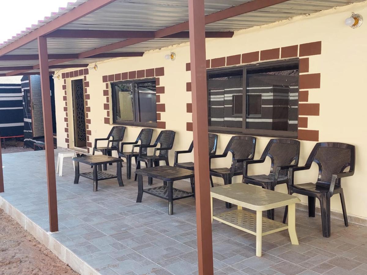 Wadi Rum Oryx Hostel & Tours Extérieur photo