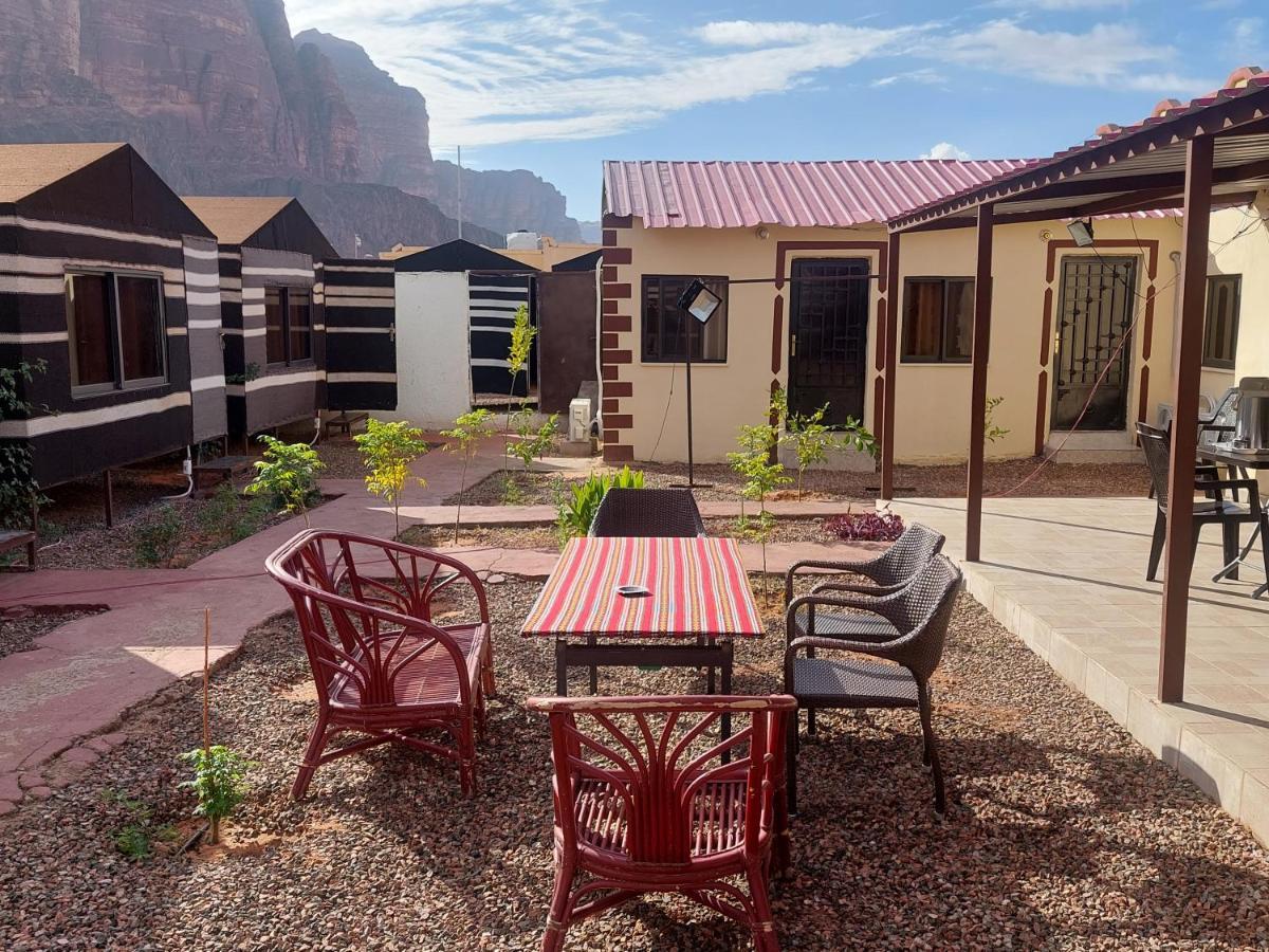Wadi Rum Oryx Hostel & Tours Extérieur photo
