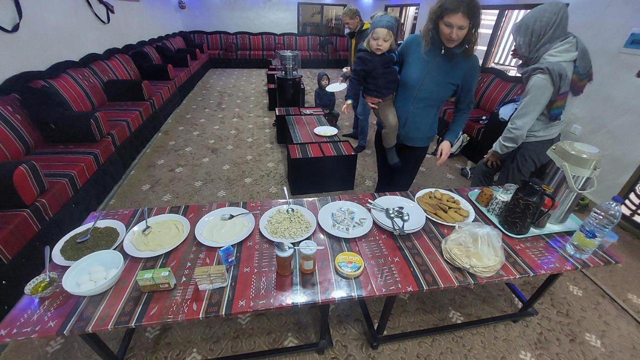 Wadi Rum Oryx Hostel & Tours Extérieur photo