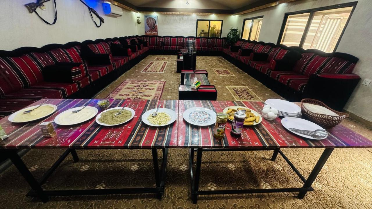 Wadi Rum Oryx Hostel & Tours Extérieur photo