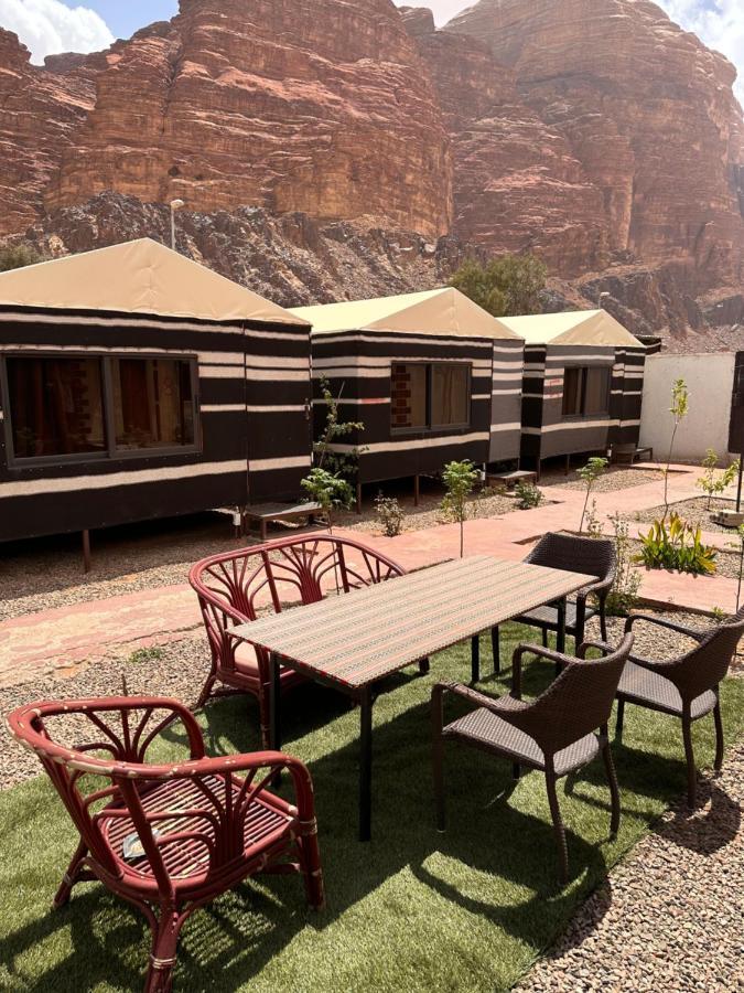 Wadi Rum Oryx Hostel & Tours Extérieur photo