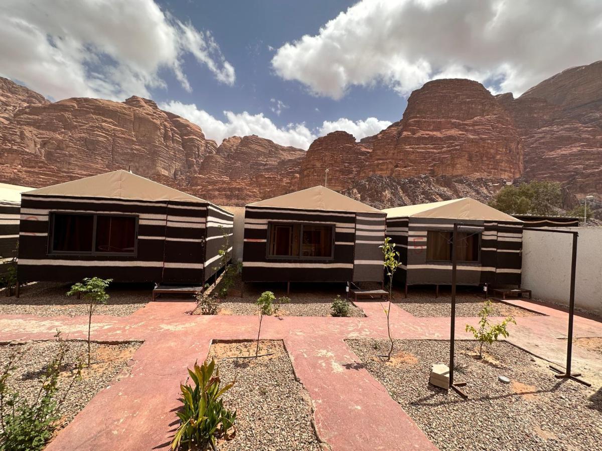 Wadi Rum Oryx Hostel & Tours Extérieur photo